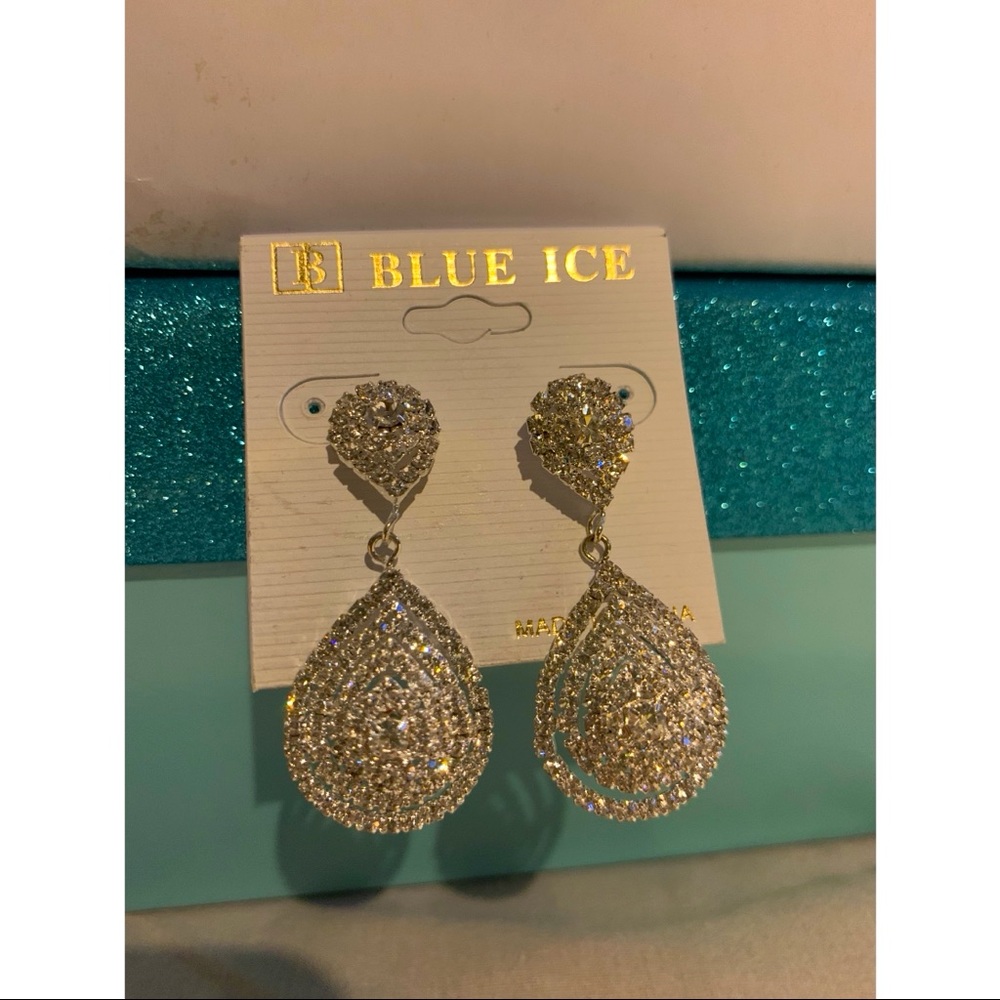 Silver teardrop earrings; brand new never worn